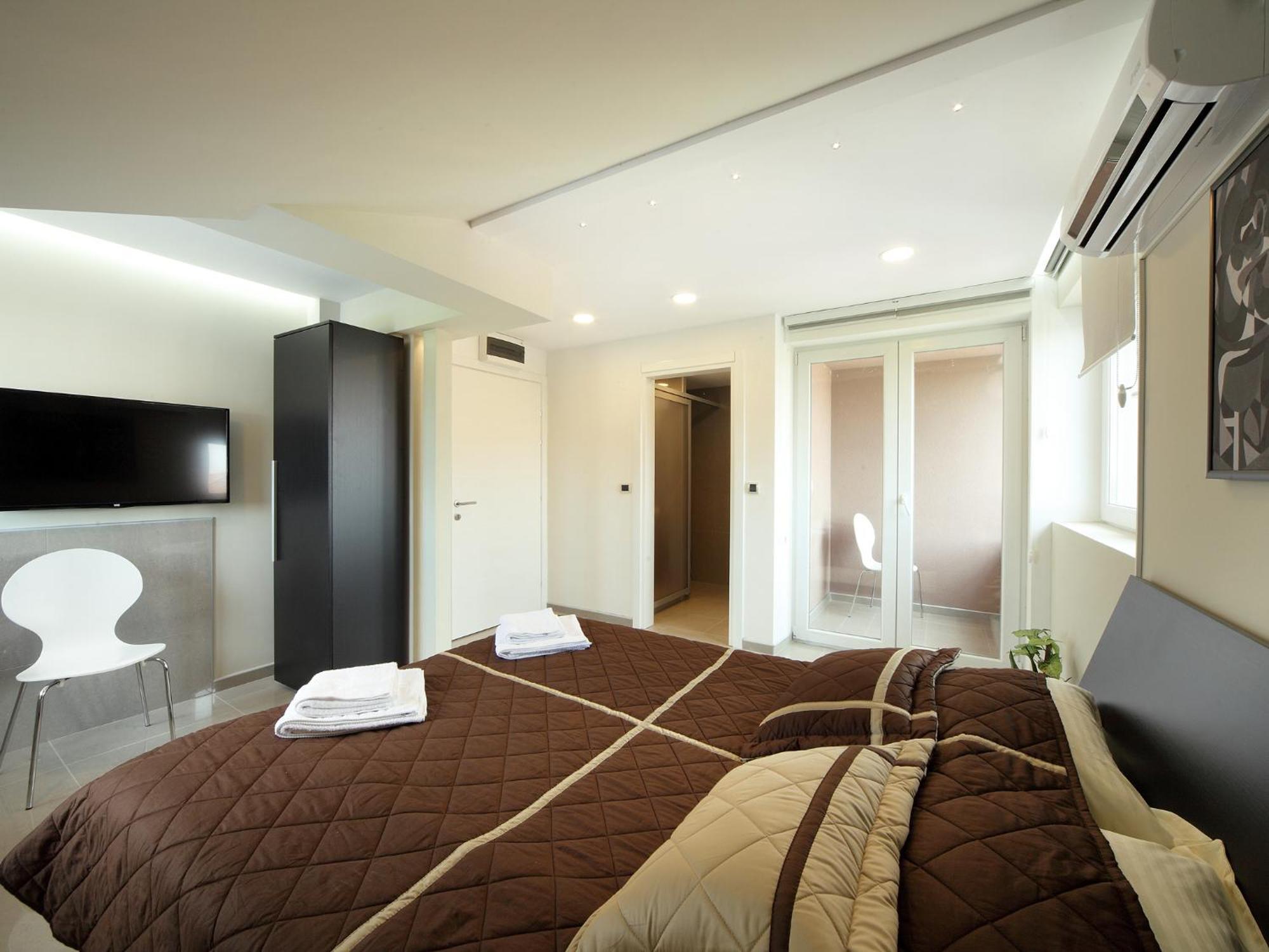 Agent Lux Apartments 야고디나 외부 사진