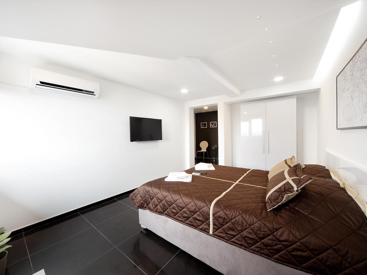 Agent Lux Apartments 야고디나 외부 사진