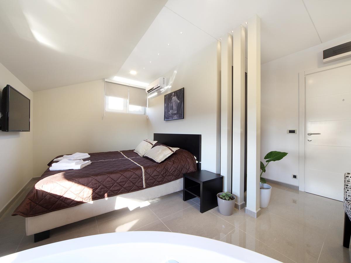 Agent Lux Apartments 야고디나 외부 사진